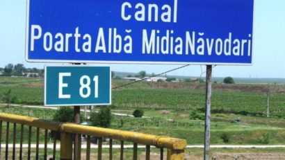 UPDATE. Scos din adâncuri de pompieri. Un bărbat s-a aruncat de pe pod, la Năvodari