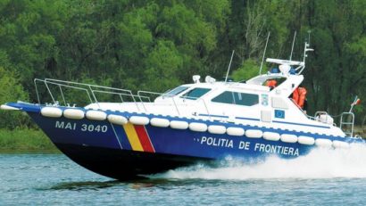 TULCEA: Turişti, salvaţi de poliţişti de la înec