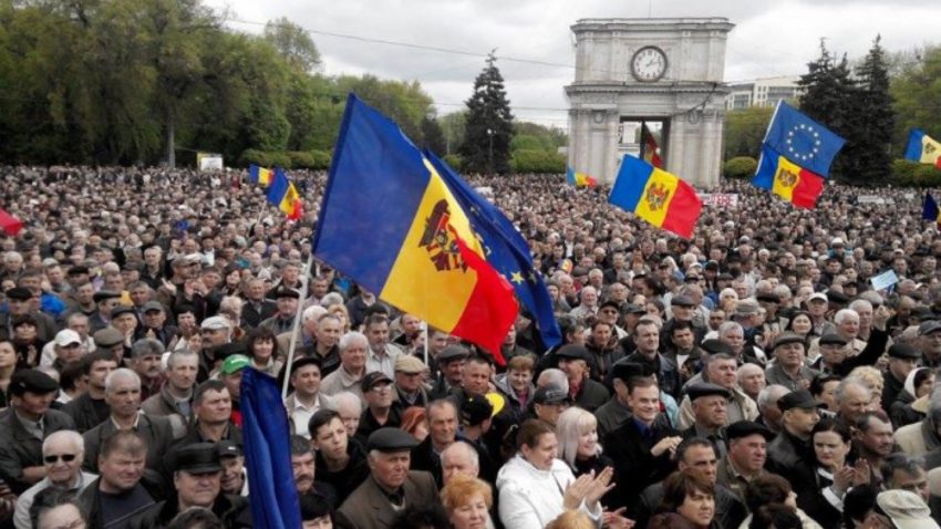 Proteste la Chişinău pentru demisia Guvernului