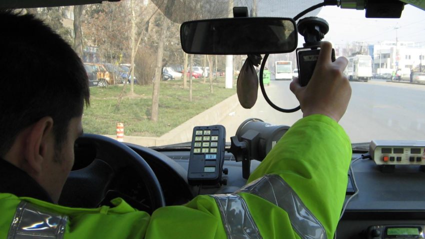 Trei bărbați au fost depistați conducând cu peste 200 de km/h