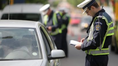 Mii de amenzi şi sute de permise de conducere suspendate