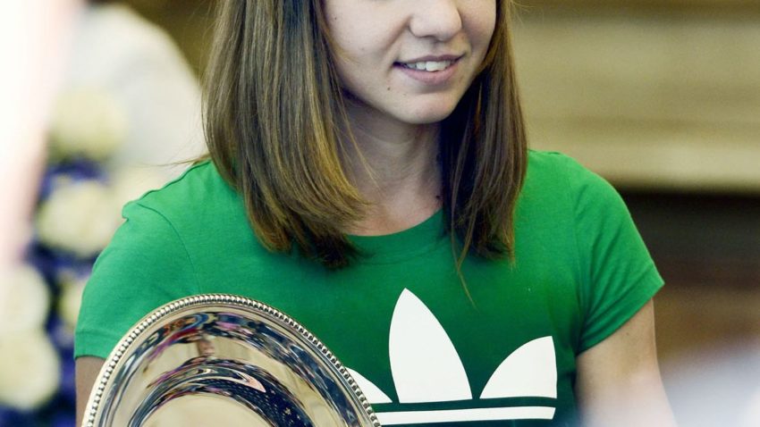Simona Halep joacă astăzi cu Timea Babos la Guangzhou