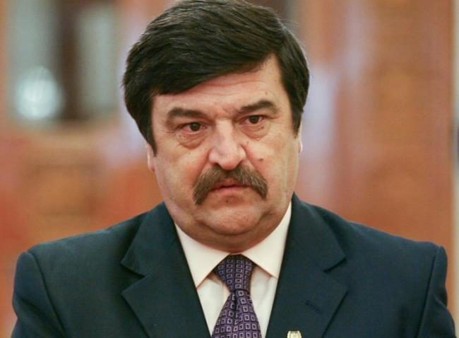 DNA: Lupul, paznic la oi. Fost judecător la Curtea Constituţională, trimis în judecată