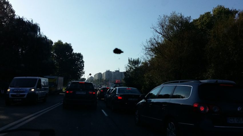Trafic aglomerat pe şoselele de intrare în Constanţa