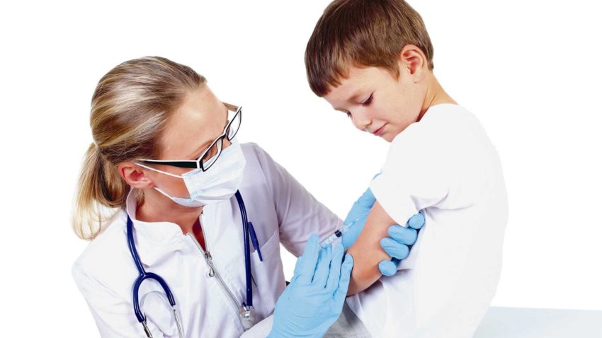 Guvernul pregăteşte o lege a vaccinării