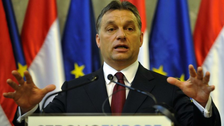 Premierul Ungariei îi avertizează pe imigranţi că nu va mai tolera trecerea ilegală a frontierelor