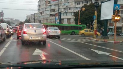 Constanţa, oraşul semafoarelor stricate de vânt şi ploaie