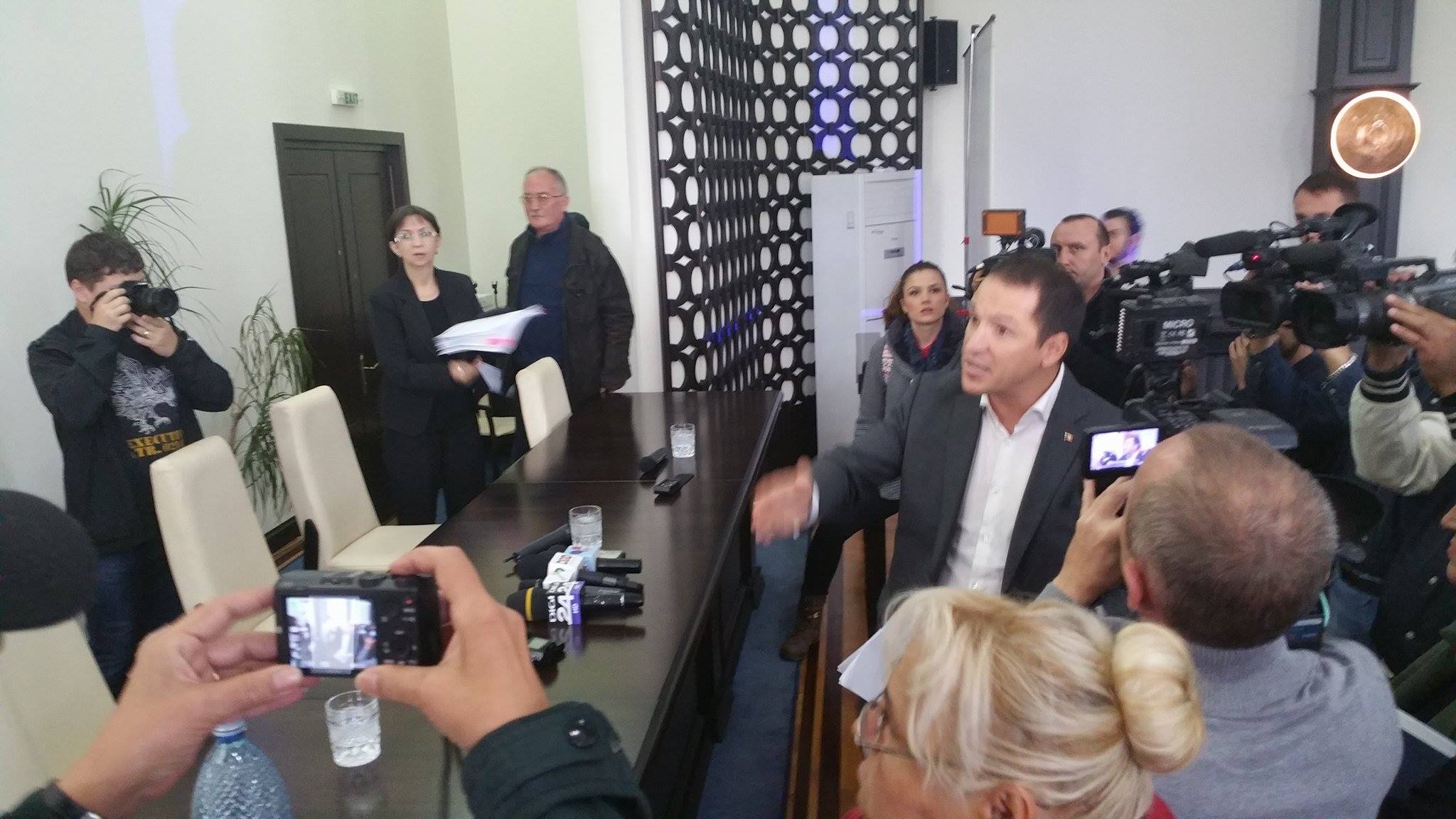 (AUDIO) Un deputat constănțean s-a certat la ședința consilierilor locali
