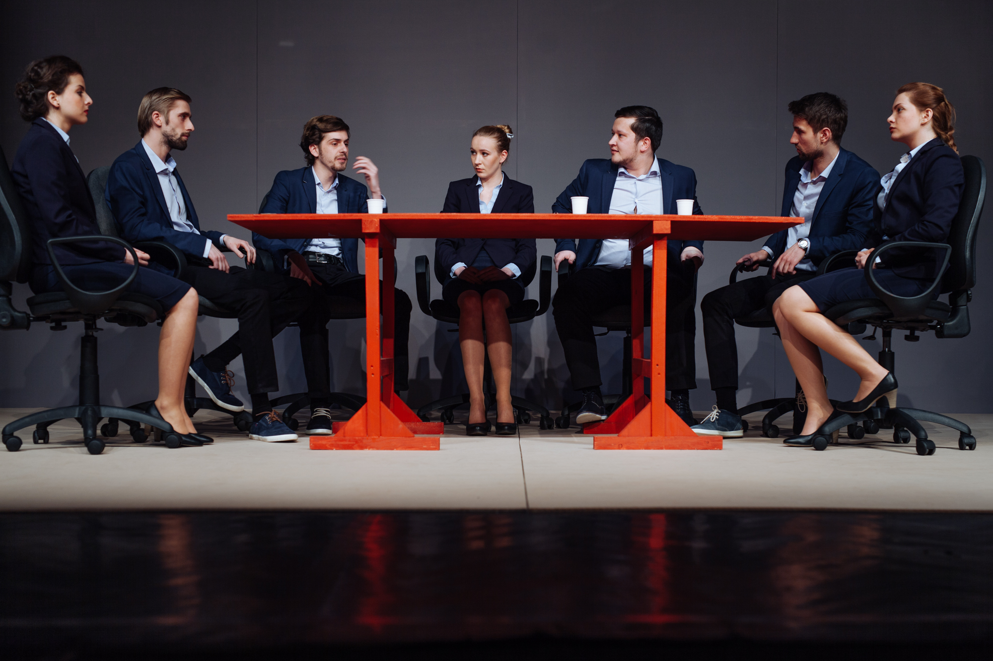 Video – ANTISOCIAL pe scena teatrului din Constanţa