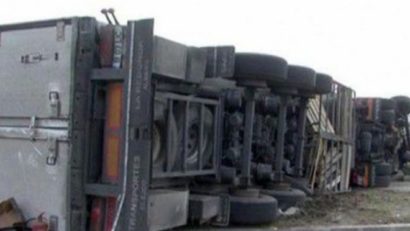 Accident pe A2. Se circulă îngreunat pe sensul spre Constanţa