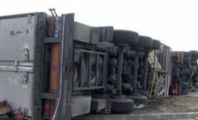 Accident pe A2. Se circulă îngreunat pe sensul spre Constanţa