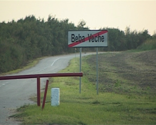 Ungaria ridică gardul de sârmă ghimpată de lângă Beba Veche