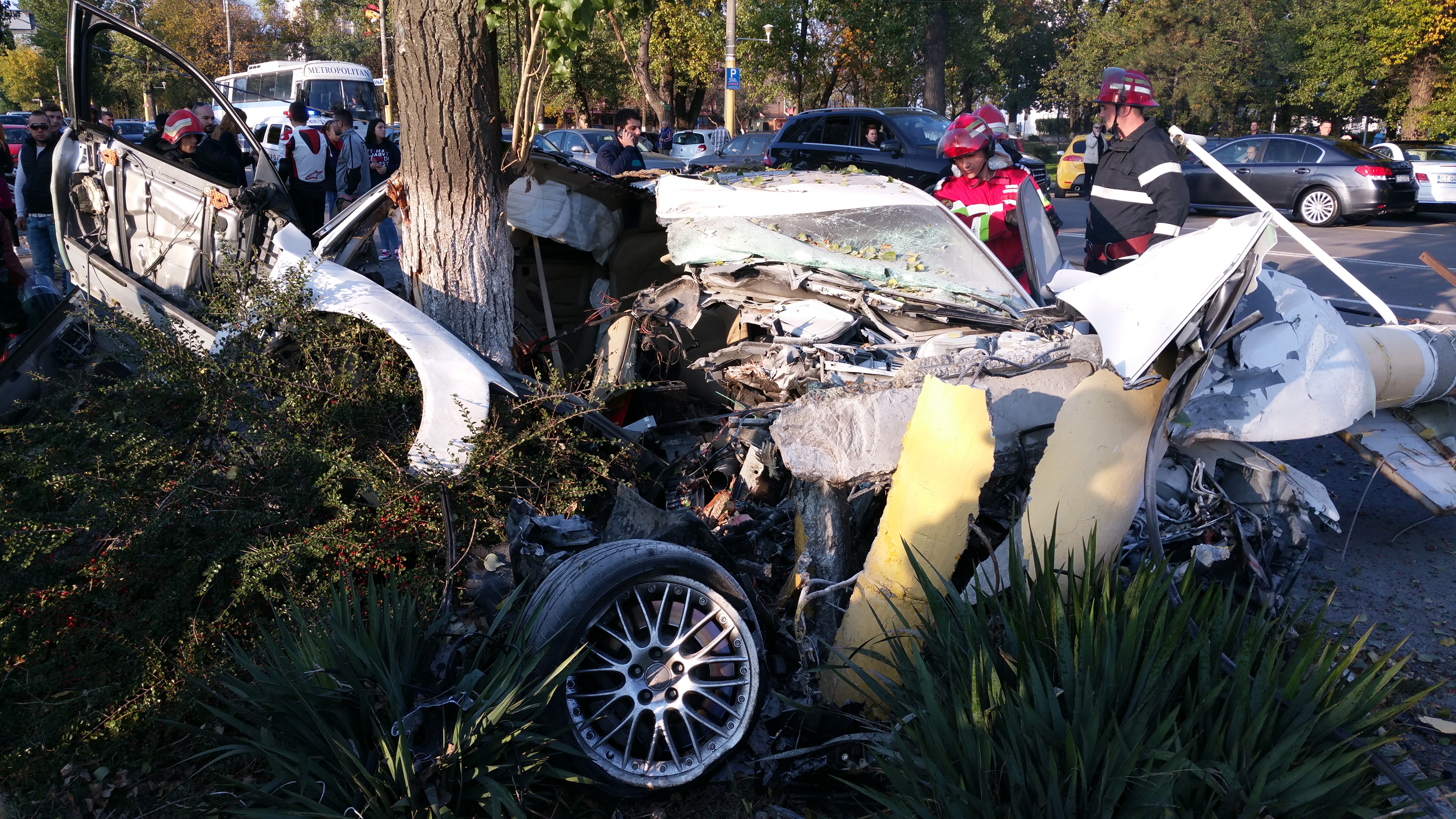 Update – FOTO: Accident rutier GRAV în Mamaia. O tânără, între viaţă şi moarte