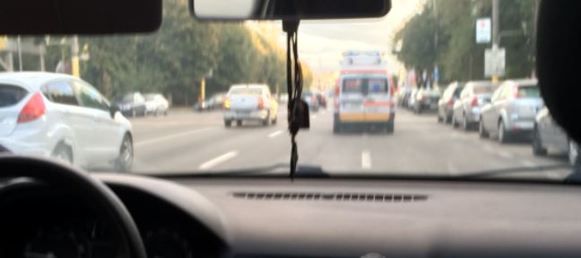 Un călător a suferit un infarct în microbuz, în cartierul Tomis III