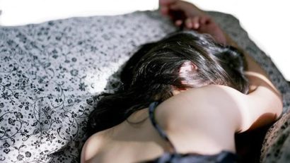 Cazul poliţiştilor acuzaţi că au violat o adolescentă se complică