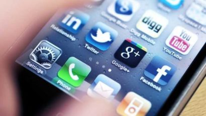 Atenţie la aplicaţiile pe care le descărcaţi pe smartphone!