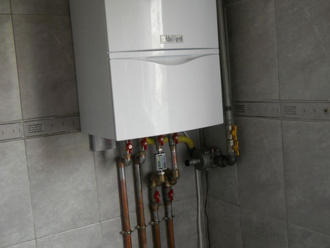 (AUDIO) Centralele termice pe gaz, o afacere prosperă, cu bani de la stat