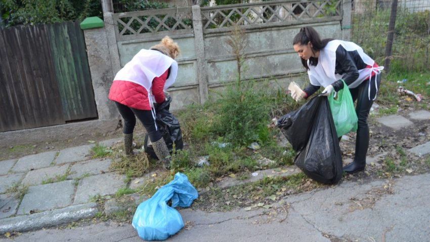 Gospodari voluntari pe străzile din Constanţa