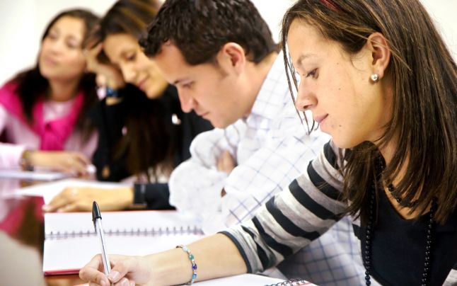 Reforma Educaţiei ar putea începe cu ajutorul elevilor din Constanţa