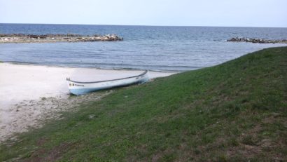 Vreme superbă pentru o plimbare pe malul mării