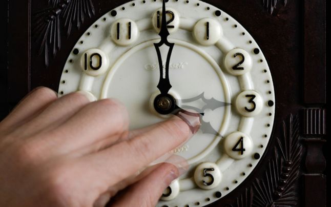 La noapte dăm ceasurile înapoi cu o oră