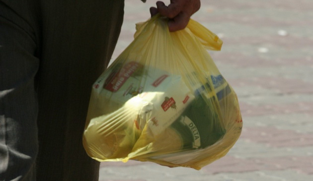 CONSTANŢA: Mai multe centre de distribuire a alimentelor pentru pensionari au rămas fără pui