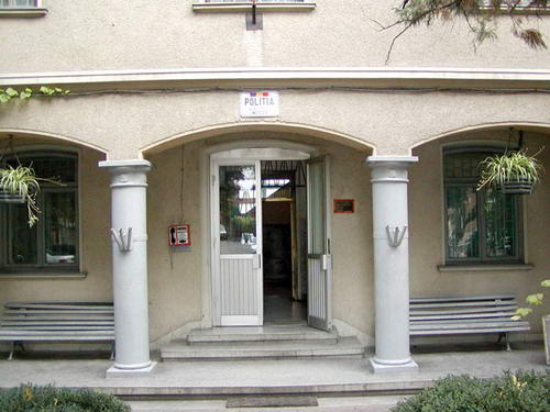 Trei indivizi din Medgidia, reţinuţi pentru proxenetism