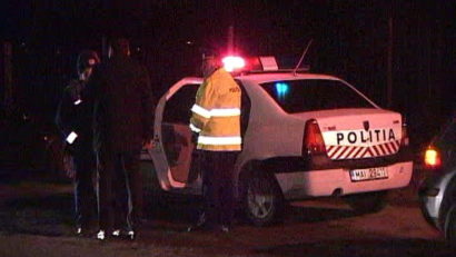 ULTRAJ la Ion Corvin. Înarmat cu o sabie, a ameninţat Poliţia
