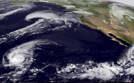 Uraganul Patricia a fost coborât la stadiul de furtună tropicală