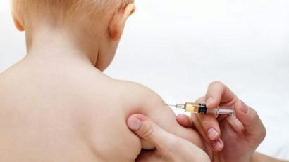 Refuzul vaccinării sau informarea precară a populaţiei