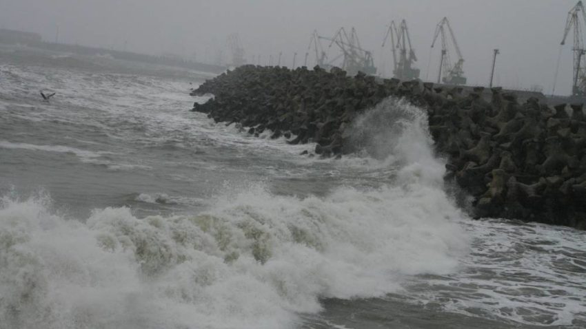 COD GALBEN de vânt prelungit în Dobrogea. Porturile, ÎNCHISE