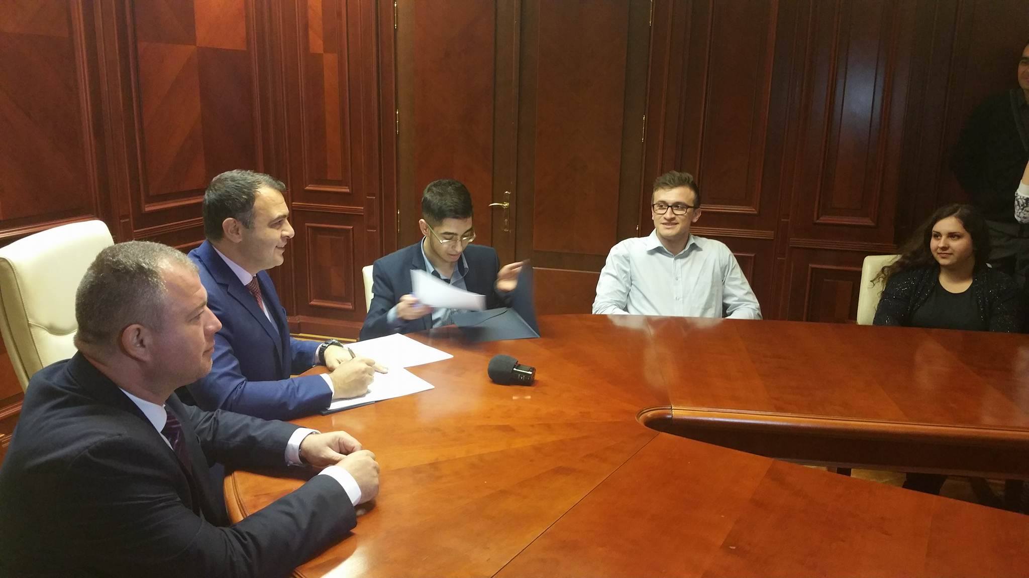 (AUDIO) Acord de colaborare între Prefectura Constanța și Asociația elevilor