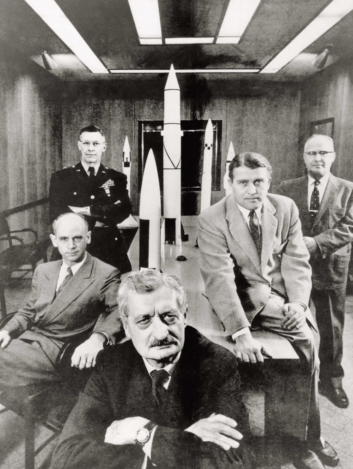 Hermann Oberth – omul care a revoluţionat metodele de zbor