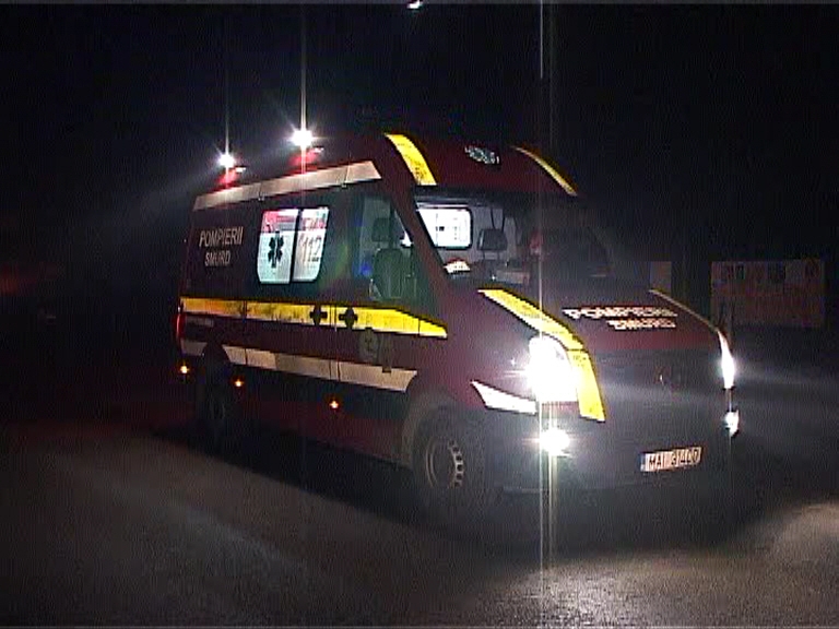 Accident la Ovidiu. Maşină răsturnată în sensul giratoriu