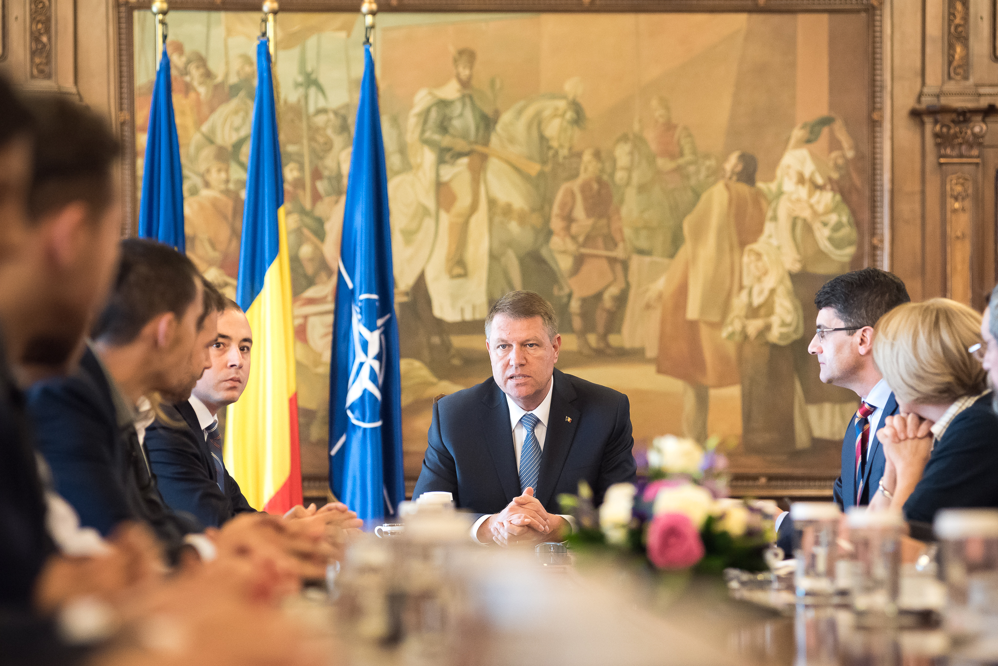 Preşedintele Klaus Iohannis invită, joia şi vinerea viitoare, partidele la consultări pe tema situaţiei din Justiţie