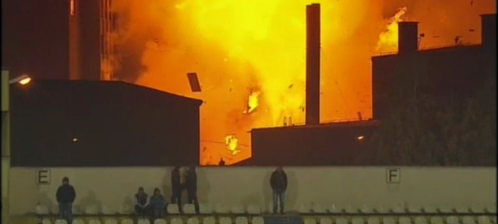 Focul ucide din nou. O persoană rănită în incendiul de la Braşov a decedat joi
