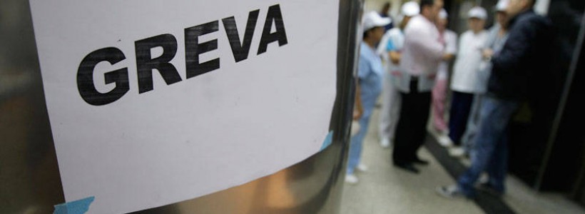 Finanţiştii întrerup joi lucrul şi protestează în stradă