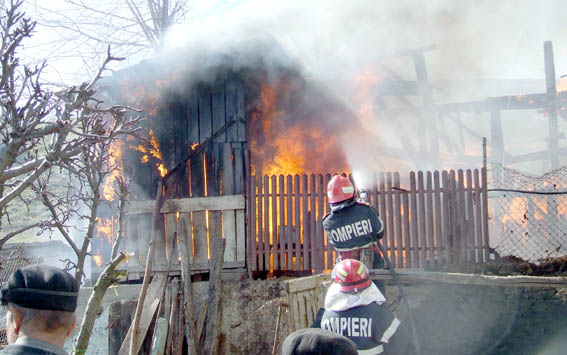 Incendiu în localitatea Conacu