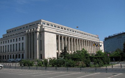 Încep audierile miniştrilor Cabinetului Cioloş în Parlament