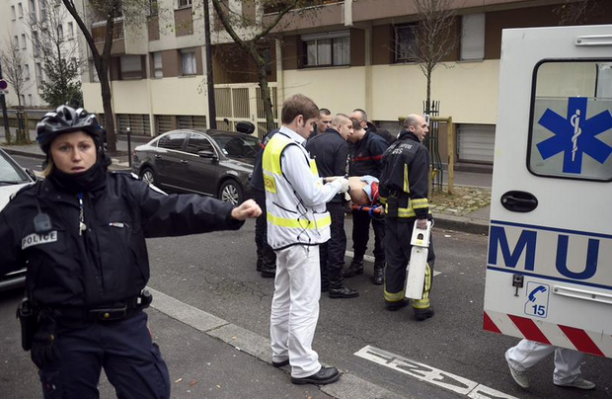 Femeie din România, rănită în atentatele de la Paris