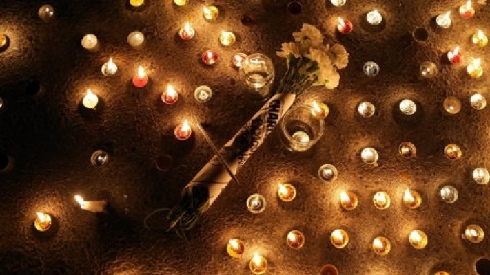 Peste o sută de victime ale atentatelor de la Paris, identificate
