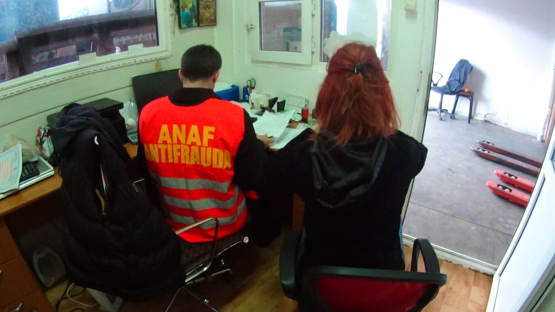 Inspectori antifraudă trimişi în judecată