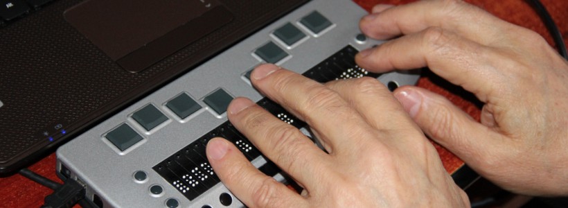 Nevăzătorii constănţeni vor primi calculatoare special adaptate nevoilor lor