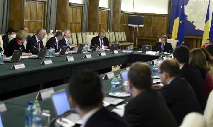 CUM a gândit Guvernul bugetul pe anul 2016