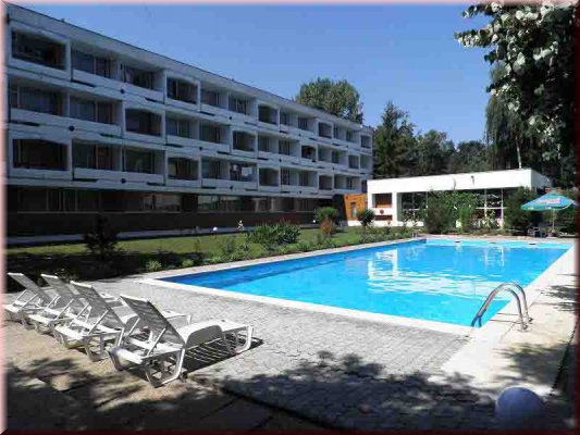 Fraţii Micula îşi vând hotelurile din Olimp
