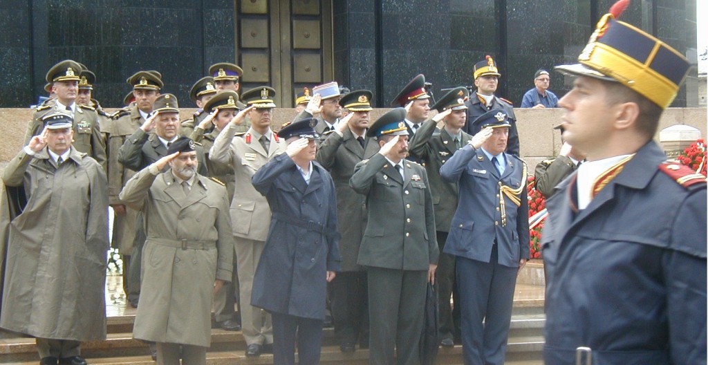 Pensiile militare, majorate cu cinci procente din 2016
