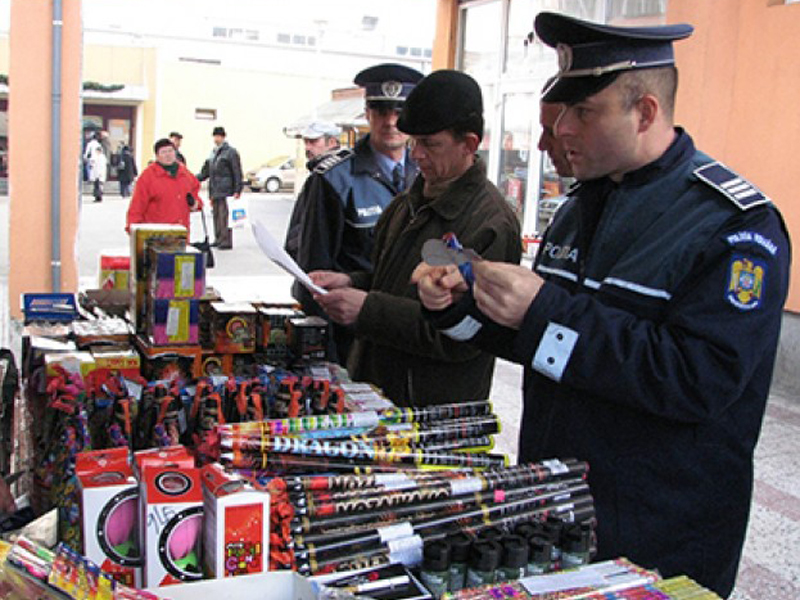Peste 1.200 de petarde şi artificii confiscate de jandarmi la Constanţa