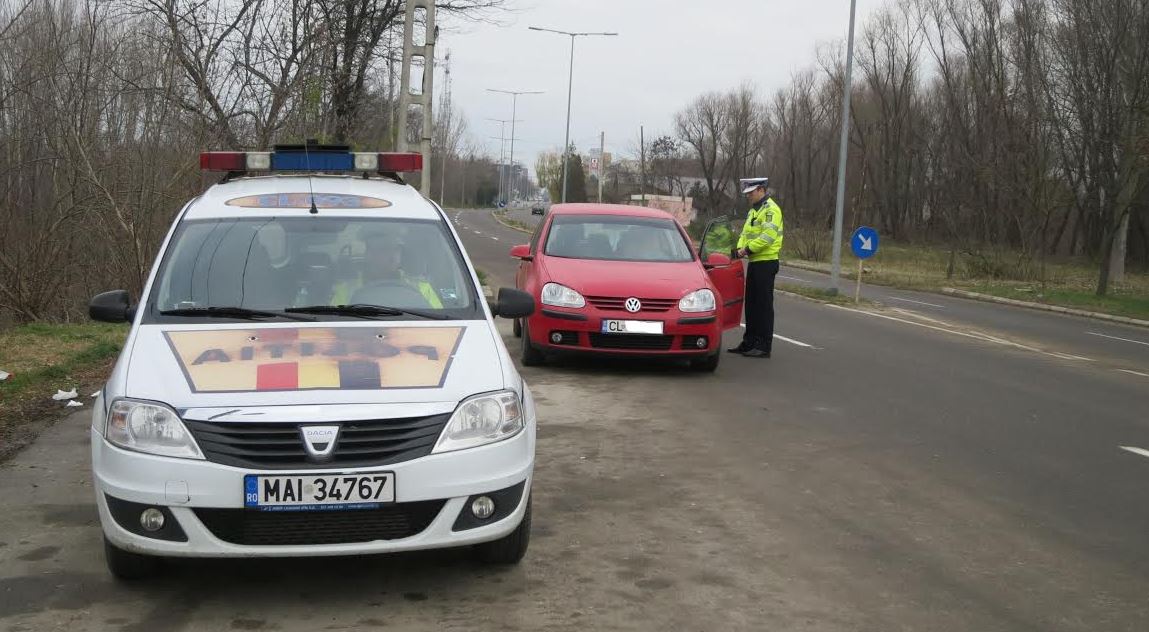 TULCEA: ,,Ia-mă nene” aduce din nou amenzi transportatorilor de ocazie