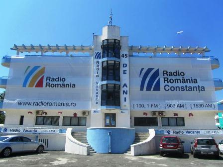 Radio Constanţa „îmbracă” haina lui Moş Crăciun