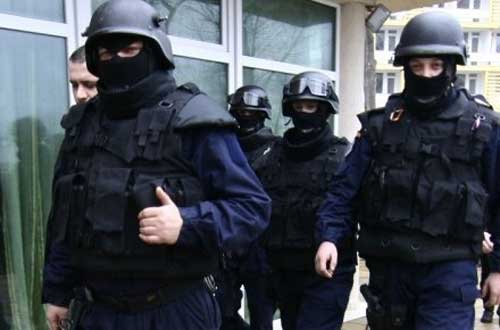 Urmărit internațional pentru CRIME DE RĂZBOI – extrădat din România